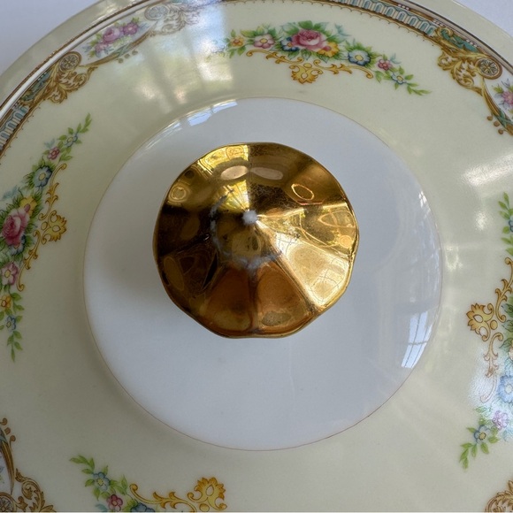 IMPERIAL CHINA Antique Vintage Covered Vegetable Dish with Gold, Blue, & Floral - Picture 2 of 4
